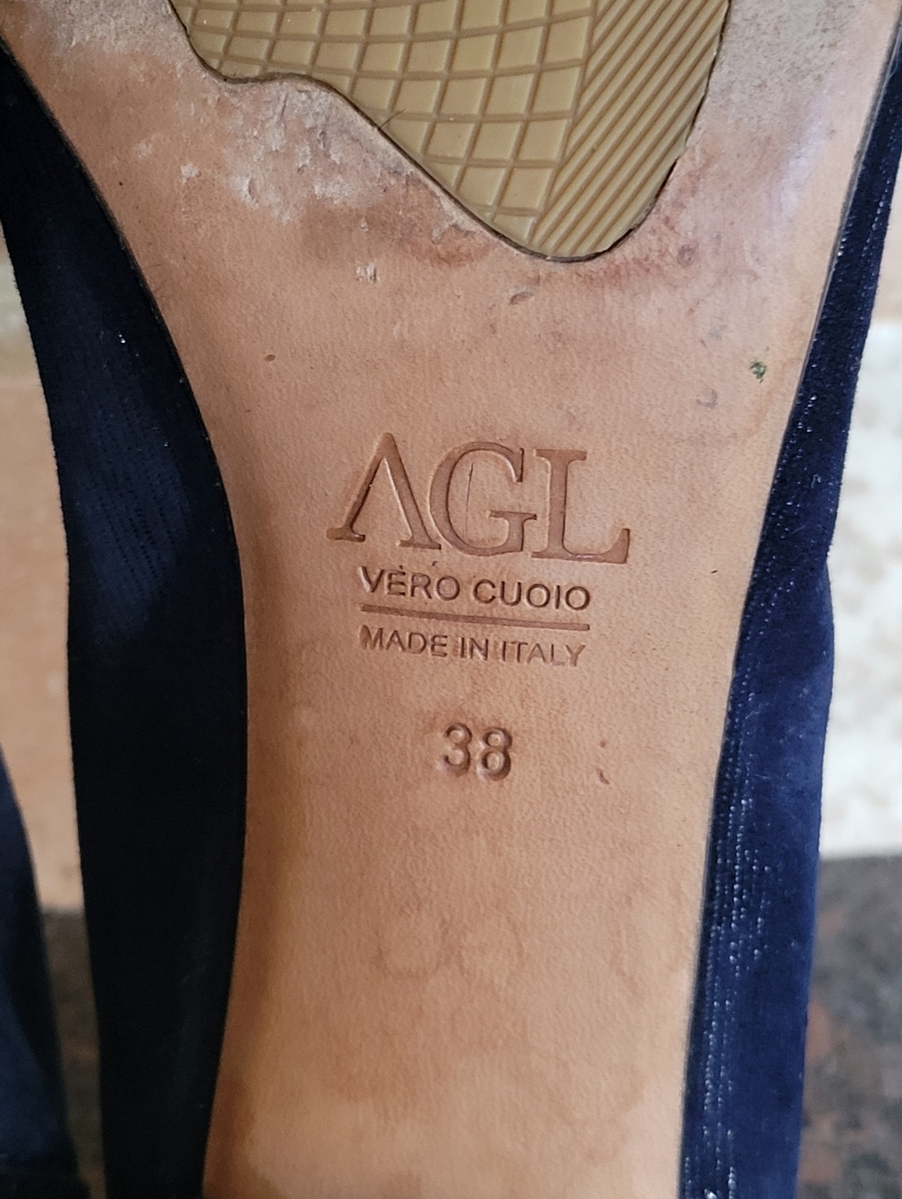 AGL Blue Suede Cap Toe Pumps Size 38 US 8 - Picture 6 of 6